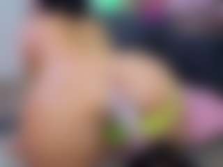 Chlooee's Live Sex Cam Show