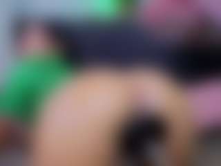 Chlooee's Live Sex Cam Show