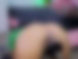 Chlooee's Live Sex Cam Show