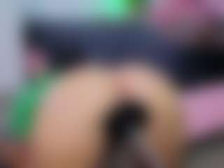 Chlooee's Live Sex Cam Show