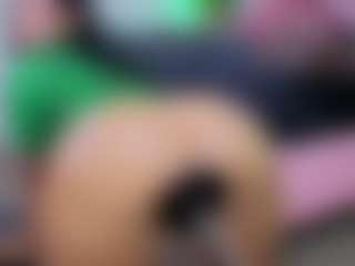 Chlooee's Live Sex Cam Show