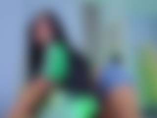 Chlooee's Live Sex Cam Show