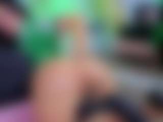 Chlooee's Live Sex Cam Show