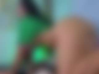 Chlooee's Live Sex Cam Show