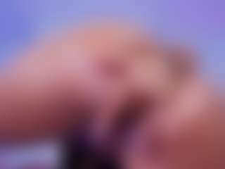 Chlooee's Live Sex Cam Show
