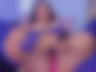 Chlooee's Live Sex Cam Show
