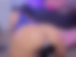 Chlooee's Live Sex Cam Show