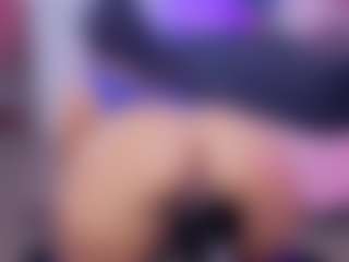 Chlooee's Live Sex Cam Show