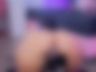 Chlooee's Live Sex Cam Show