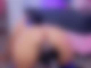 Chlooee's Live Sex Cam Show
