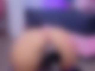 Chlooee's Live Sex Cam Show