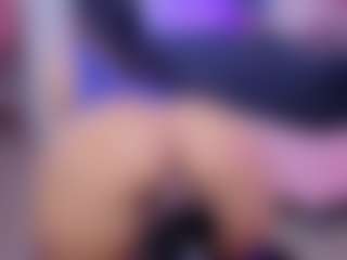 Chlooee's Live Sex Cam Show