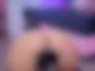 Chlooee's Live Sex Cam Show