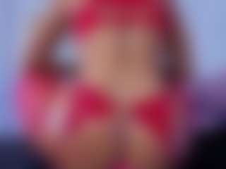 Chlooee's Live Sex Cam Show