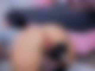 Chlooee's Live Sex Cam Show