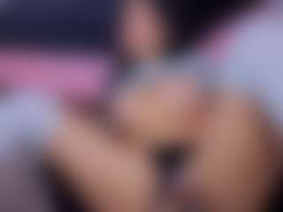 Chlooee's Live Sex Cam Show