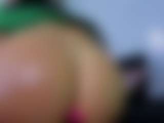 Chlooee's Live Sex Cam Show
