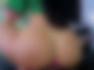 Live cam show with Chlooee - Dirty on Chatstar
