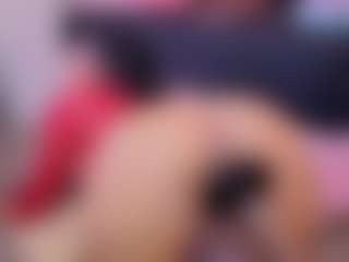 Chlooee's Live Sex Cam Show