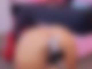 Chlooee's Live Sex Cam Show
