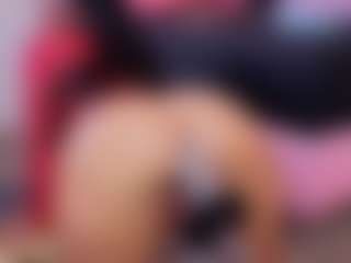Chlooee's Live Sex Cam Show
