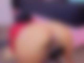 Chlooee's Live Sex Cam Show