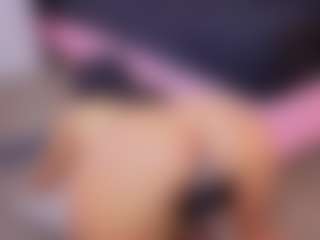 Chlooee's Live Sex Cam Show