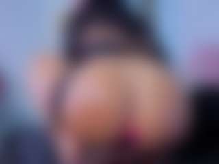 Chlooee's Live Sex Cam Show