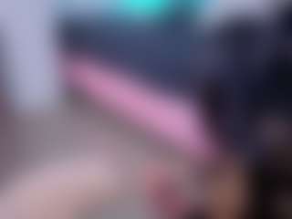 Chlooee's Live Sex Cam Show