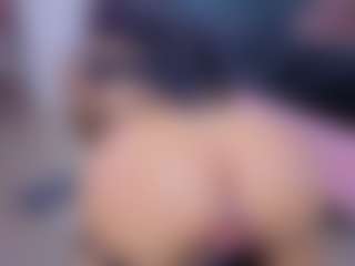 Chlooee's Live Sex Cam Show