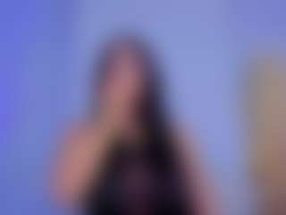 Chlooee's Live Sex Cam Show