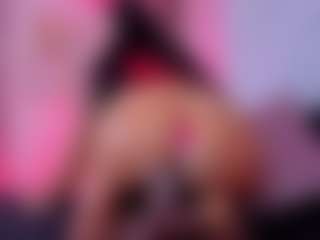 Chlooee's Live Sex Cam Show