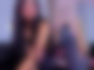 Chlooee's Live Sex Cam Show