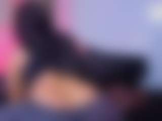 Chlooee's Live Sex Cam Show