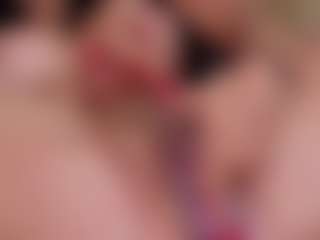 Chlooee's Live Sex Cam Show