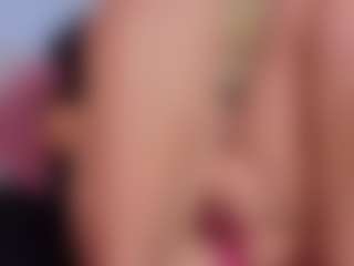 Chlooee's Live Sex Cam Show