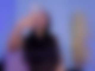 Chlooee's Live Sex Cam Show