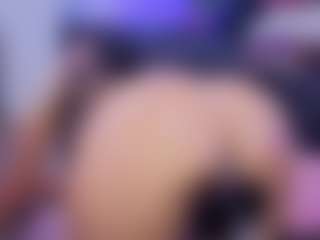 Chlooee's Live Sex Cam Show