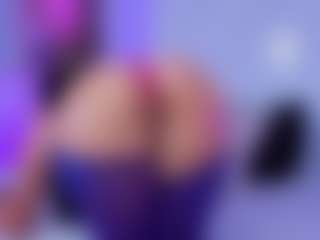 Chlooee's Live Sex Cam Show