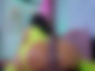 Chlooee's Live Sex Cam Show