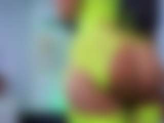 Chlooee's Live Sex Cam Show