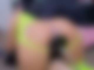 Live cam show with Chlooee - Amateur on Dolls Live