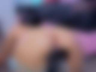 Chlooee's Live Sex Cam Show