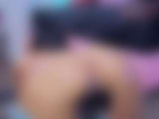 Chlooee's Live Sex Cam Show