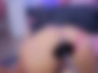 Chlooee's Live Sex Cam Show