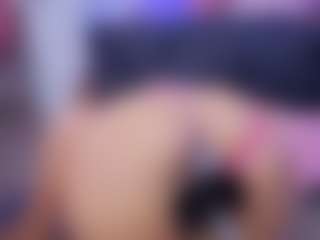 Chlooee's Live Sex Cam Show