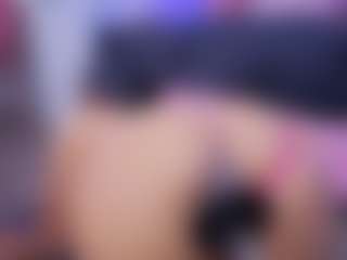 Chlooee's Live Sex Cam Show