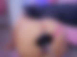 Chlooee's Live Sex Cam Show