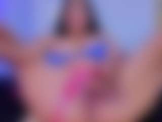 Chlooee's Live Sex Cam Show