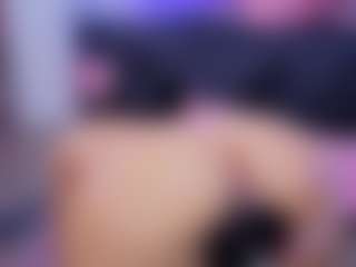 Chlooee's Live Sex Cam Show